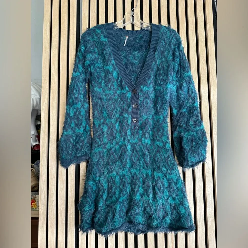 NWOT FREE PEOPLE GREEN BALSAM FUZZY FEELINGS MINI SWEATER DRESS SIZE XS